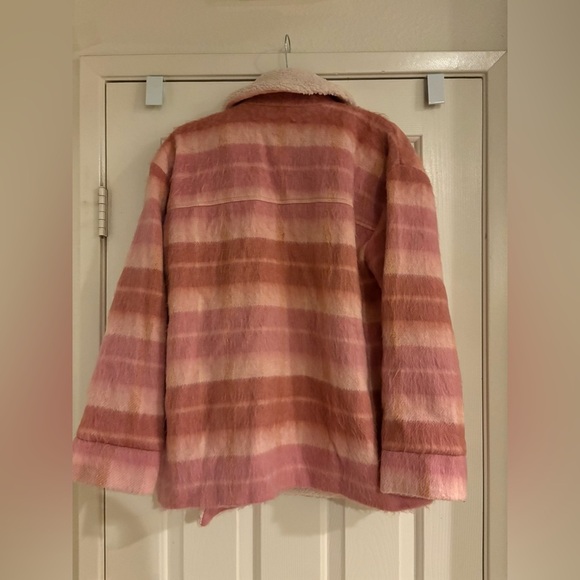 L*Space fleece/sherpa jacket size medium - Picture 5 of 5